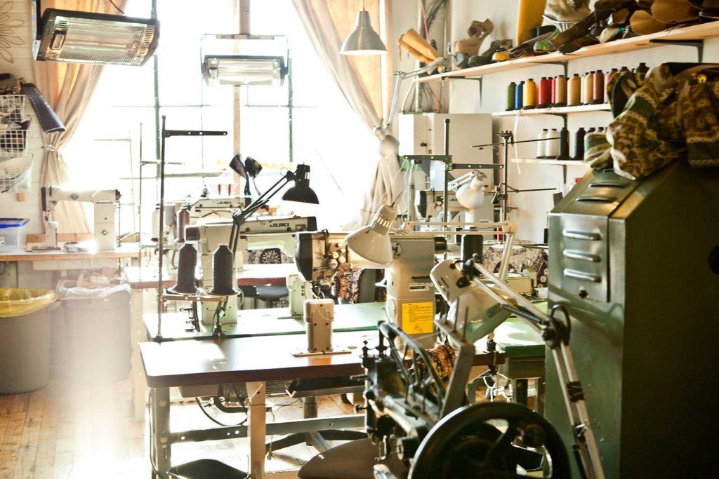 Shoe warehouse machinery
