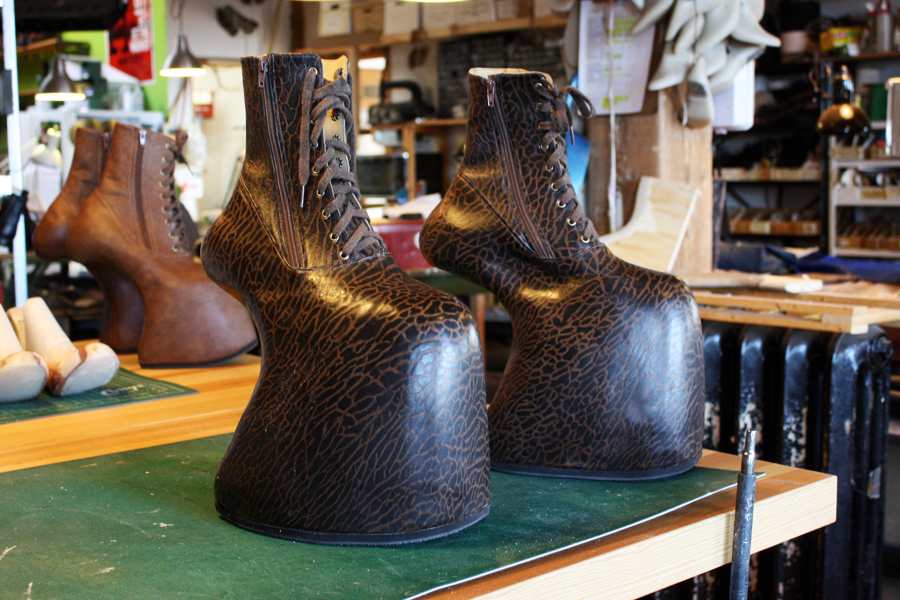 Rhino Foot Brown boots