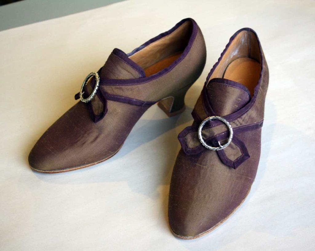 pair of brown valley with heels