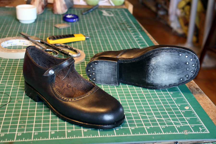 Custom Period Shoes & Boots - Historical Footwear | Jitterbug Boy